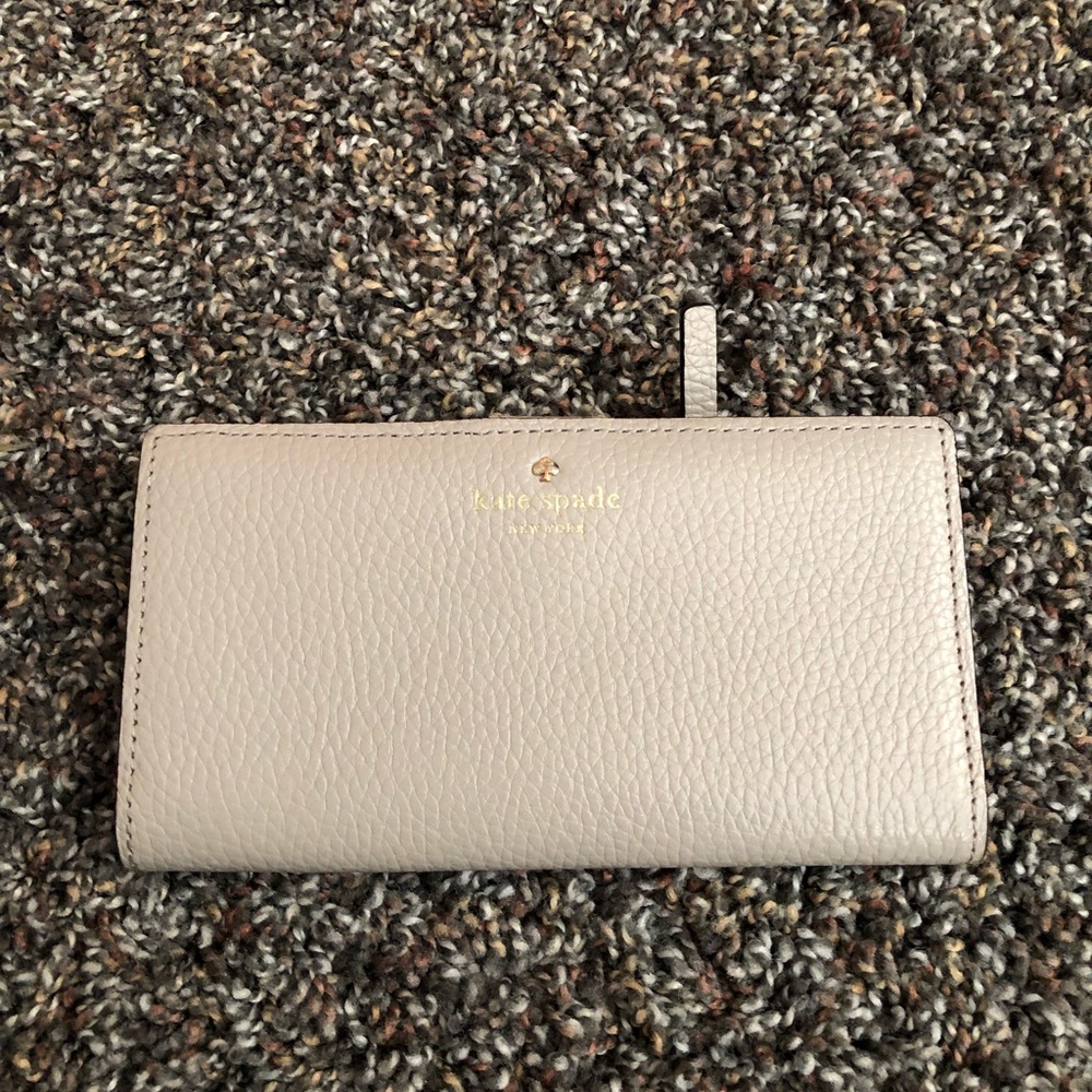 Beige Kate Spade wallet